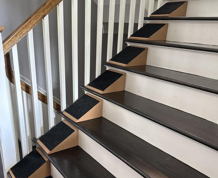 StairWedge™ – Tread Grooved Design! Dog Ramp for Small Dogs – Versatile Stair Ramp for Any Staircase